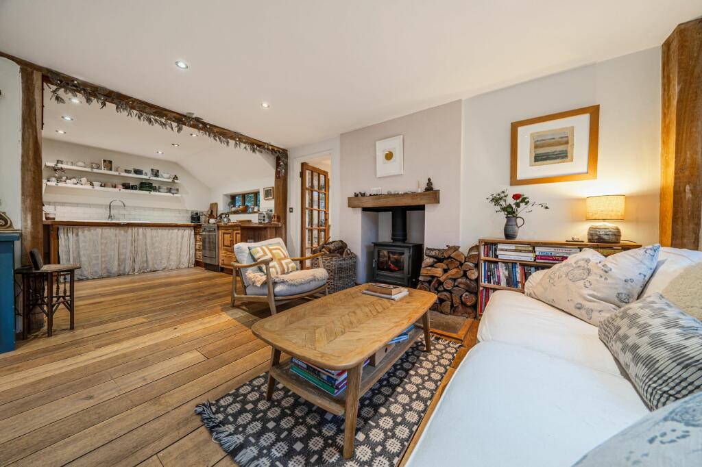 Living Room (3)