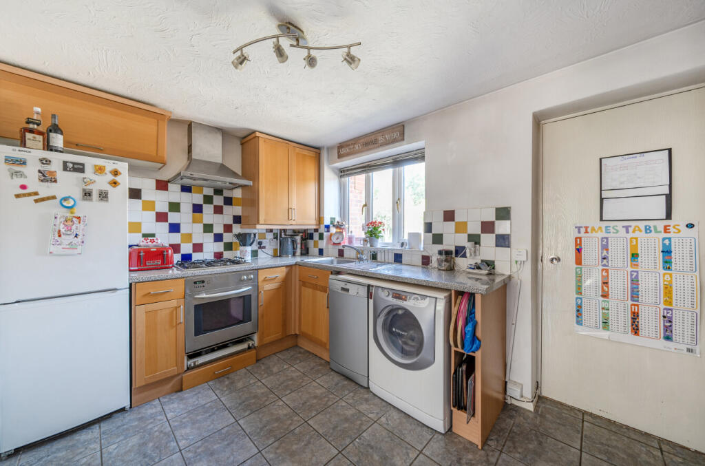 1339589-16-689f16...