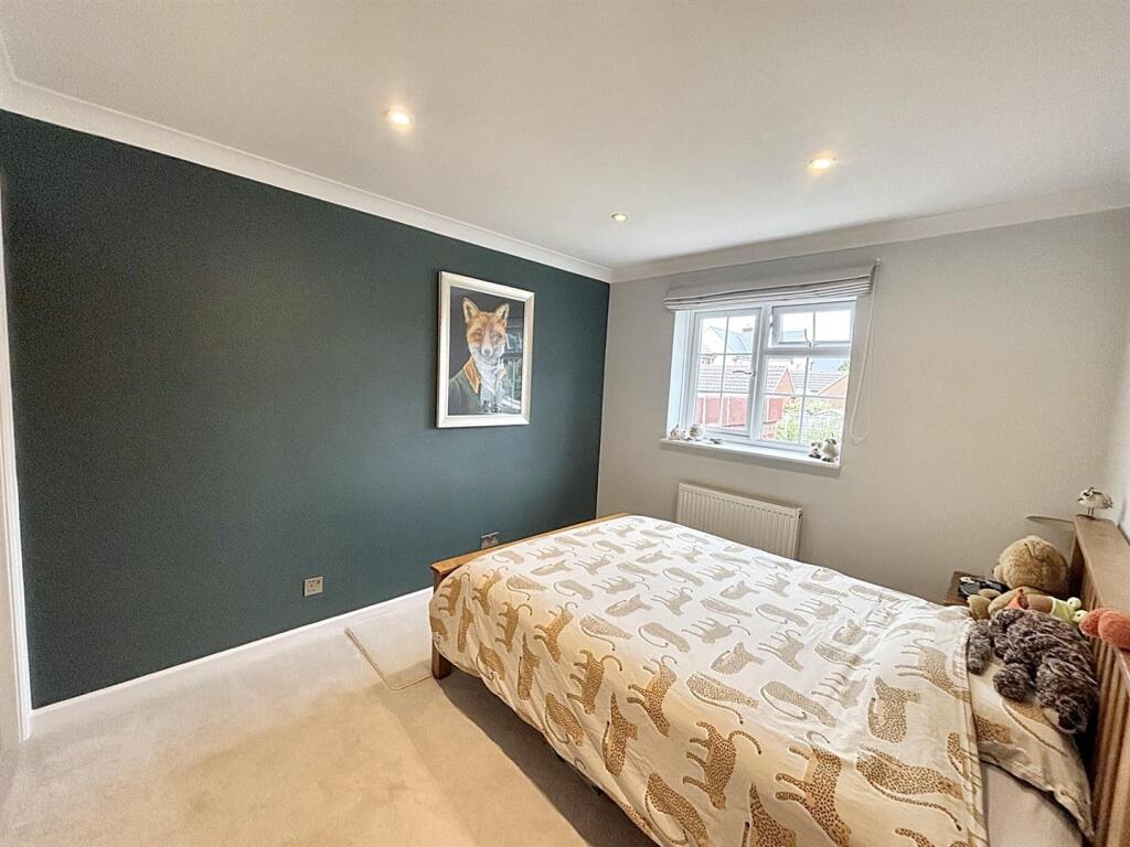 Bedroom 2.jpg