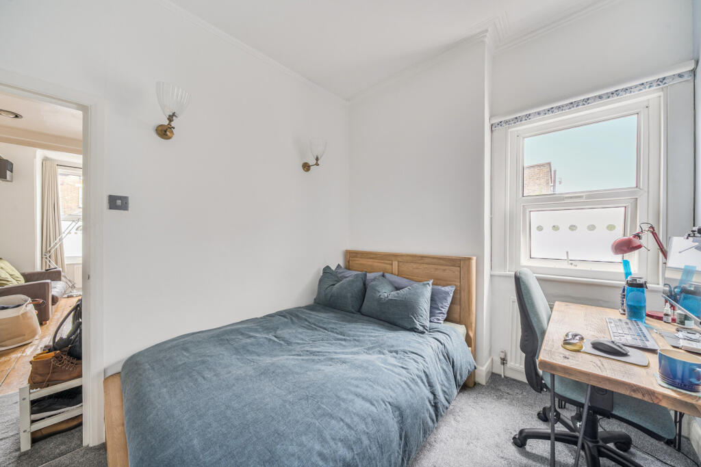 1359265-18-68d657...