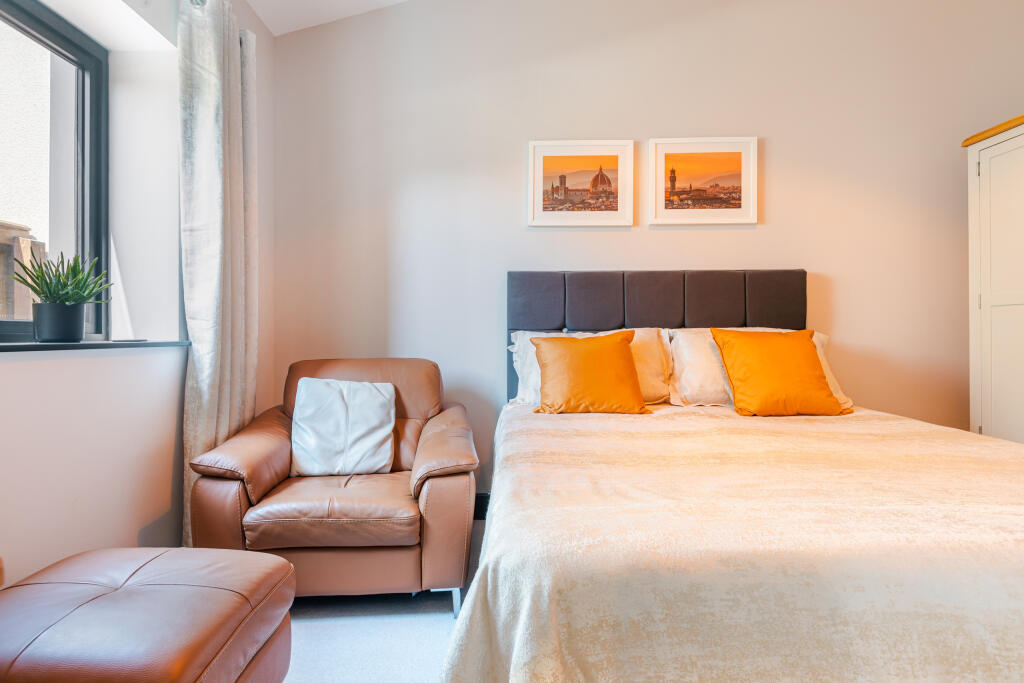 A28 - Brixton, Reeves House - 250618