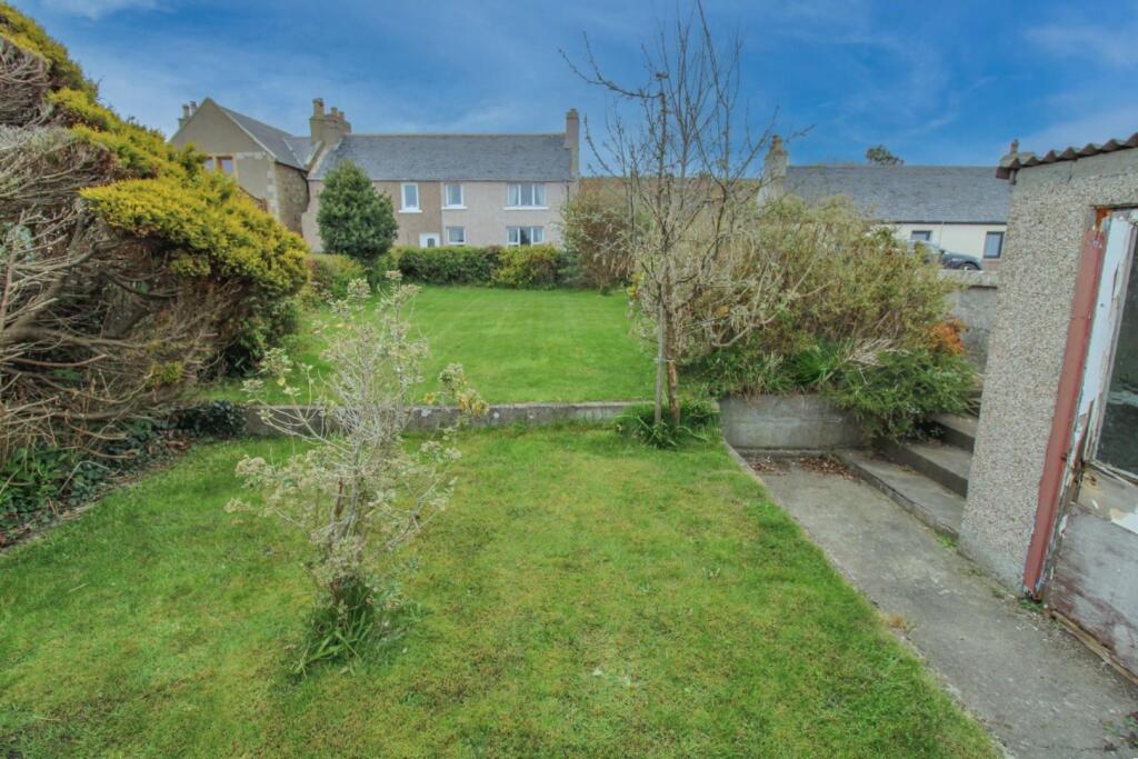 FRONT GARDEN-2 EDIT.jpg