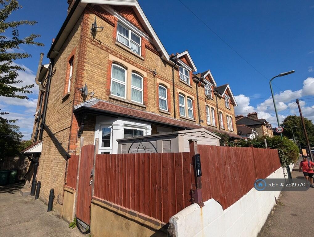 Ground Floor Flat With Garden