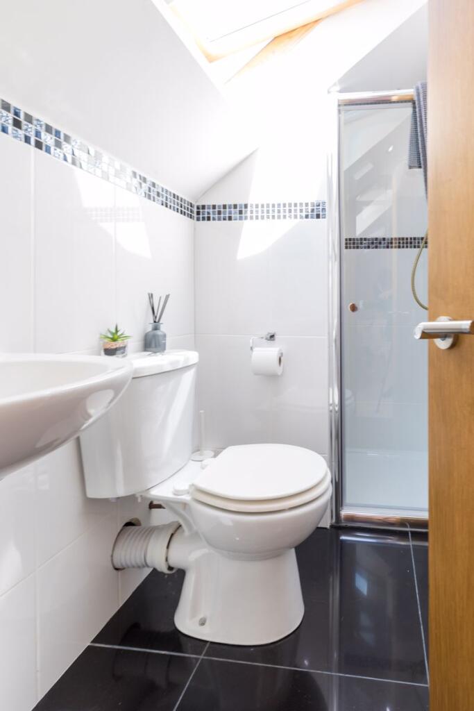 Ensuite bed 3