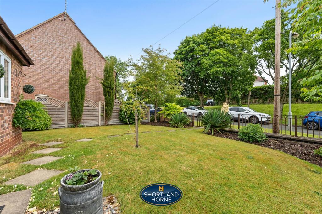 25 Brookside Avenue, Stretton WM (42 of 54).jpg