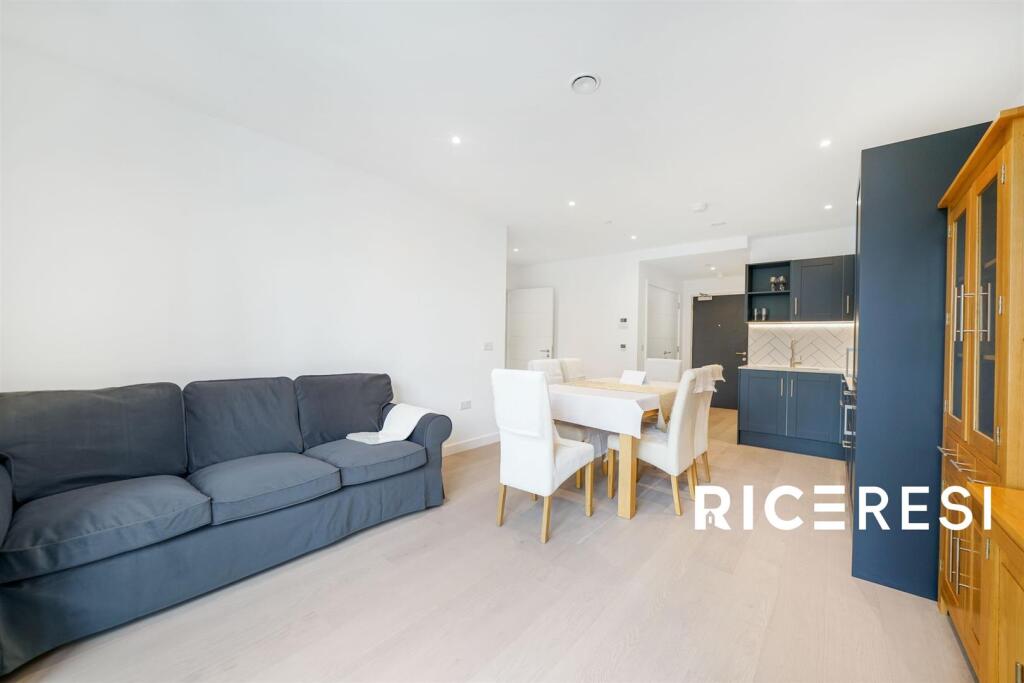 Flat 209, Brookline Building - kA76fk6S4NgZ2nIe6UT