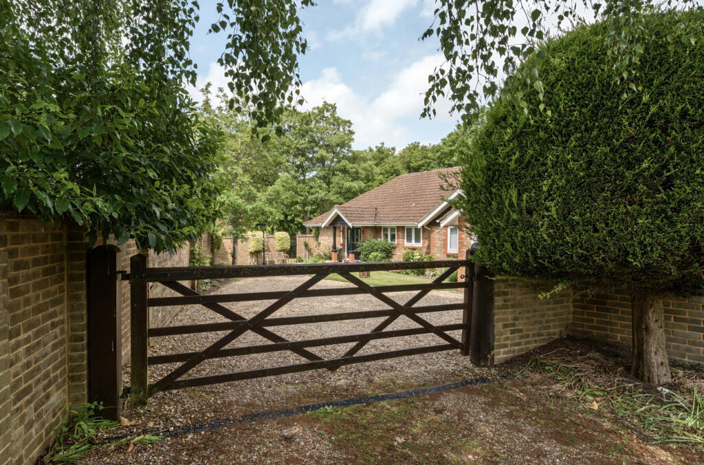 1290760-17-682b18...