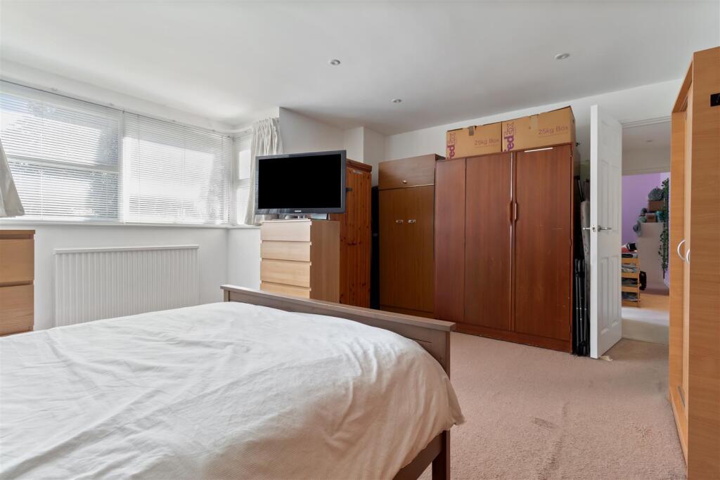 2 Wentworth Court-005.jpg