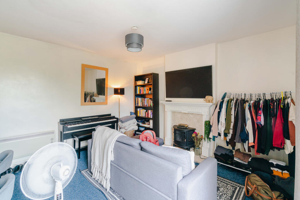 Top Floor Flat - Lounge