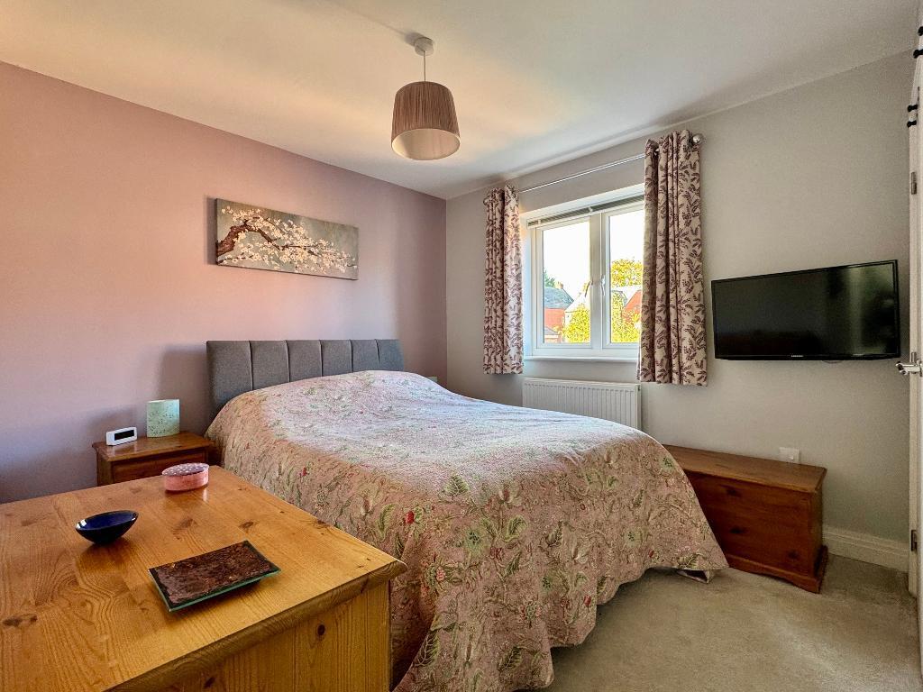 Main bedroom with ensuite shower room