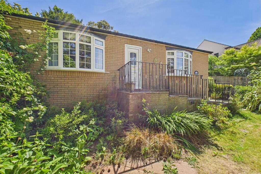 10 Sanctuary Gardens, Sneyd Park, Bristol BS9 1QR 