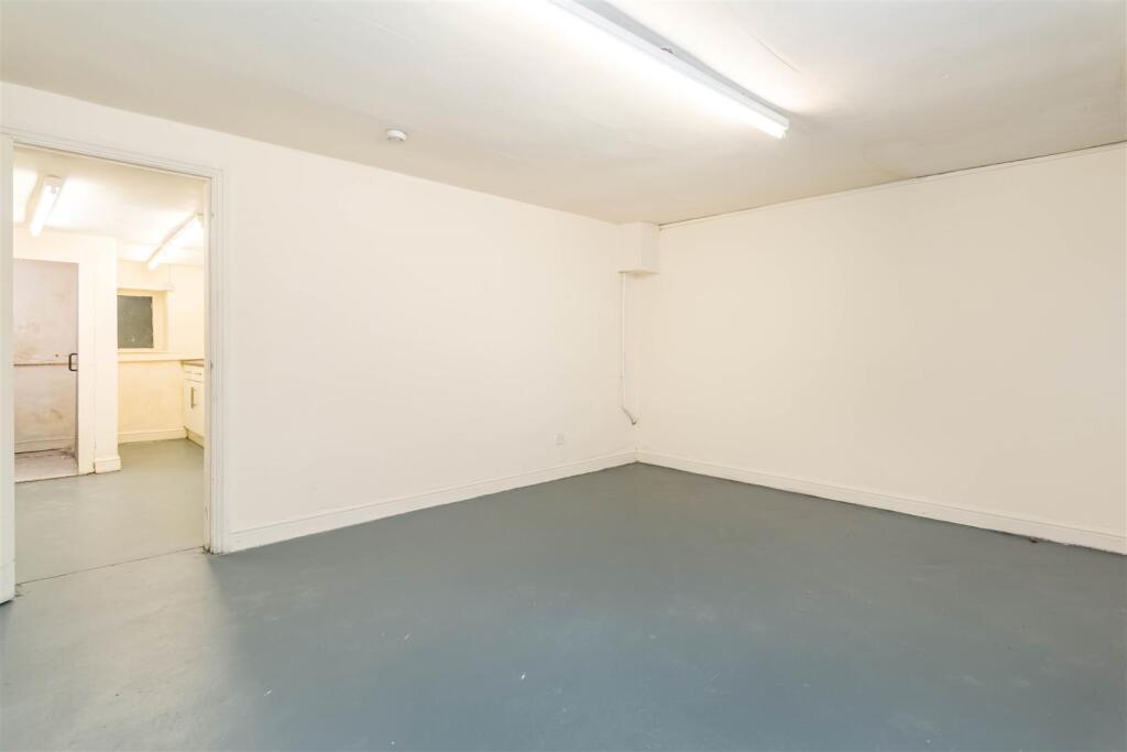 35 Delph New Road Dobcross OL35BA 025.JPG