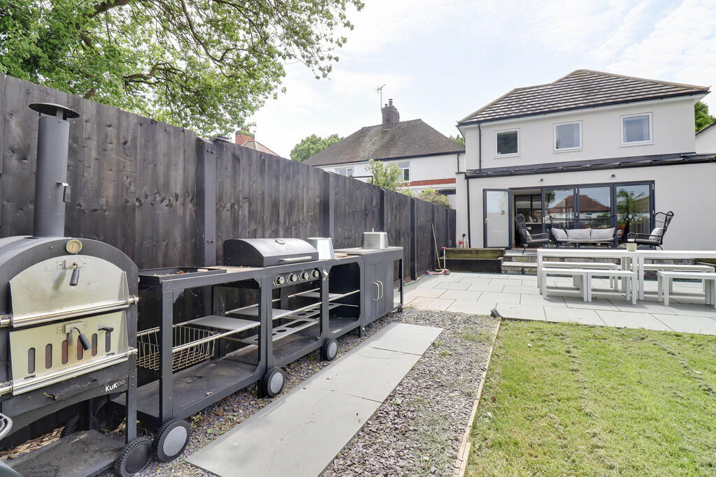 Outdoor Kitchen
