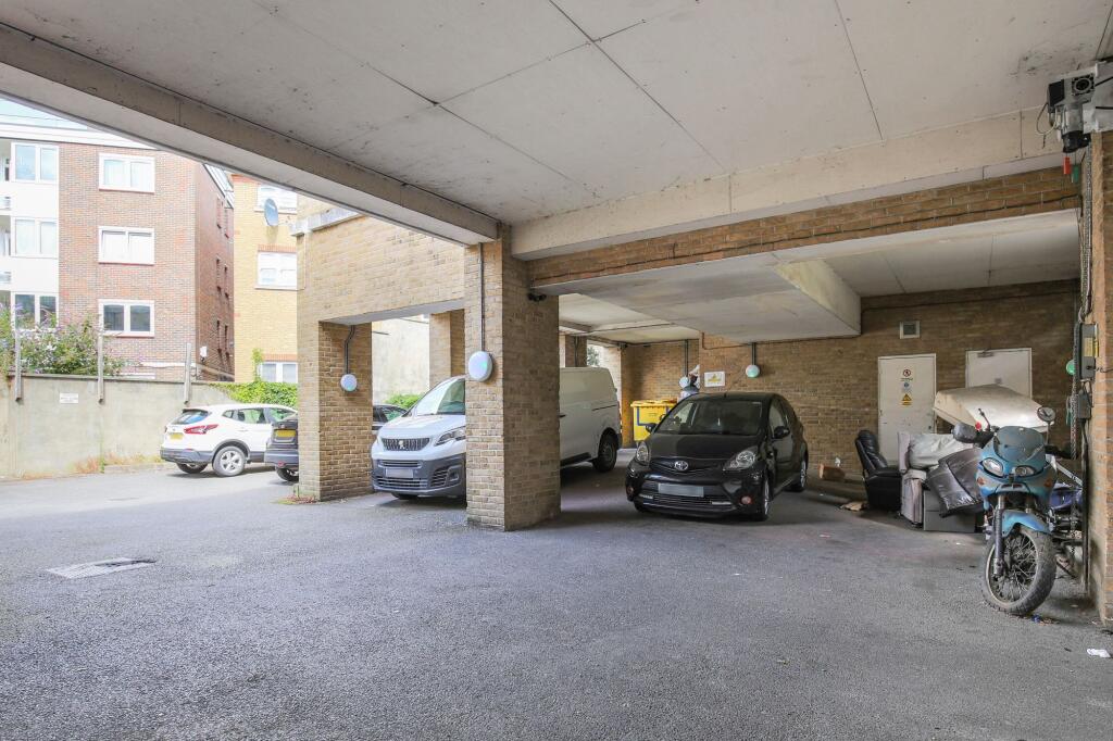 Flat 12, 22-24 Great Western Road, London W9 3NN
