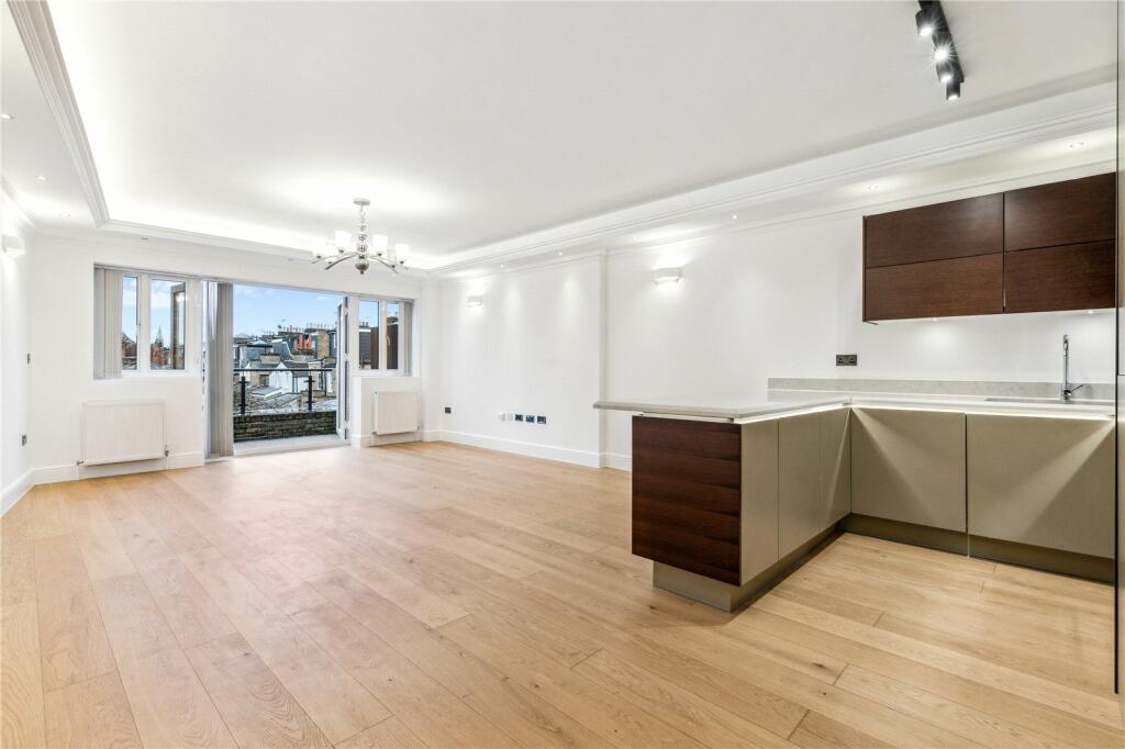 Reception/Kitchen