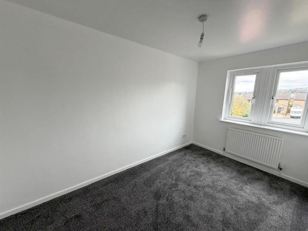 3 bed mews house, Silsden 13