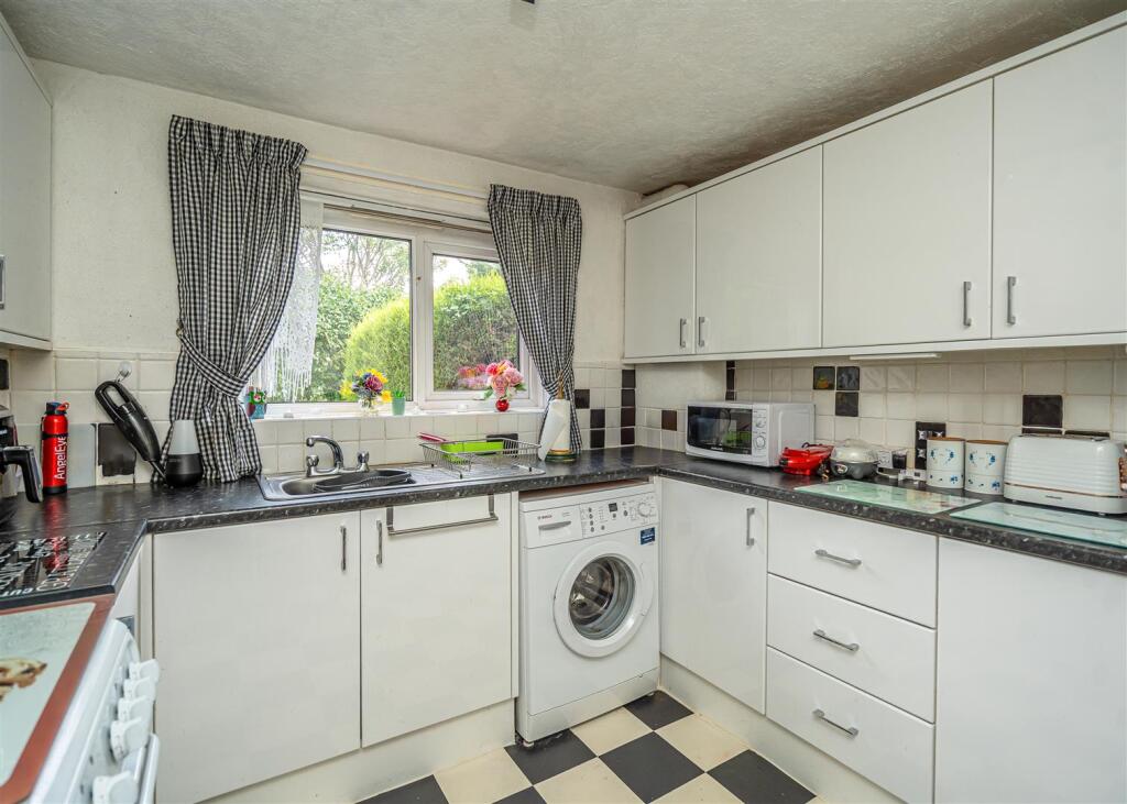 62 Giggetty Lane - Kitchen.jpg