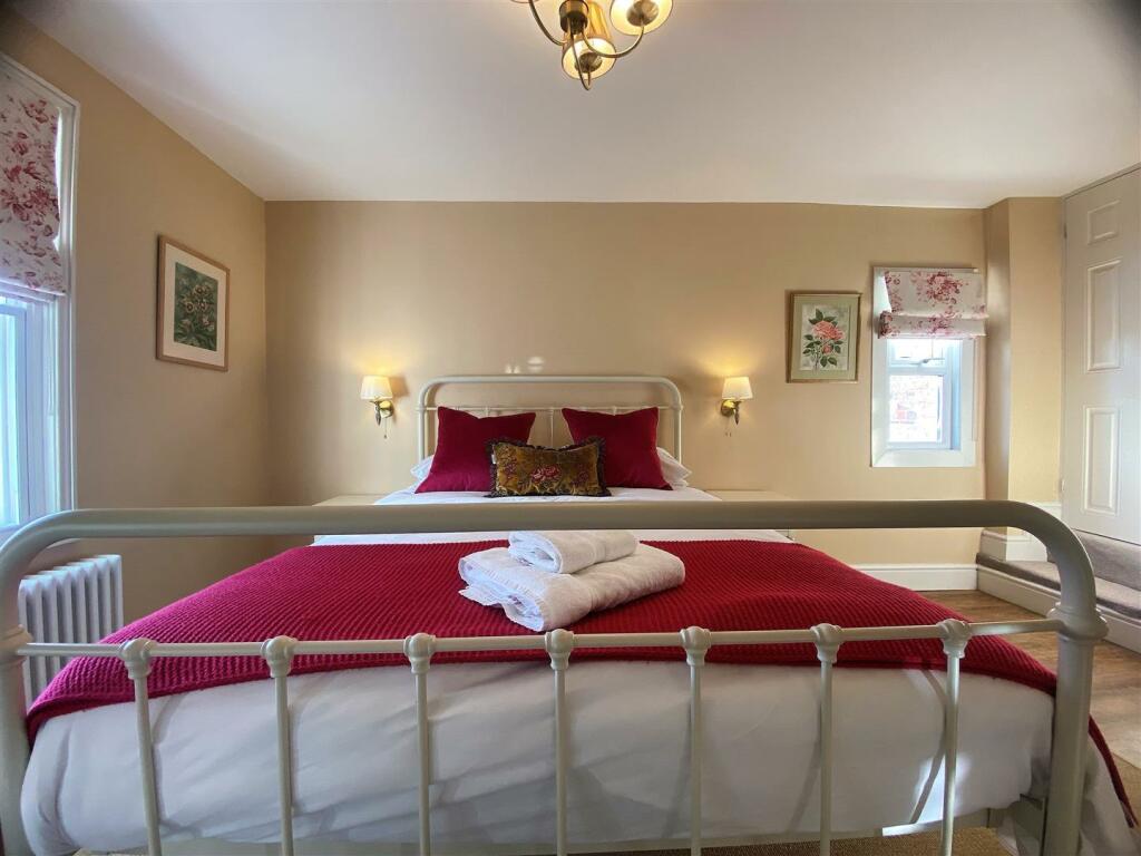 Bedroom 3 IV.jpg