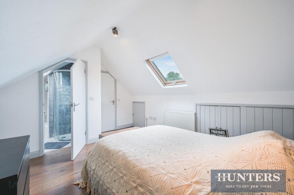 TUDOR DRIVE,  (10).jpg