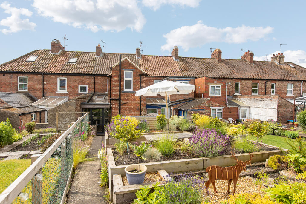 Westgate 116 External-7