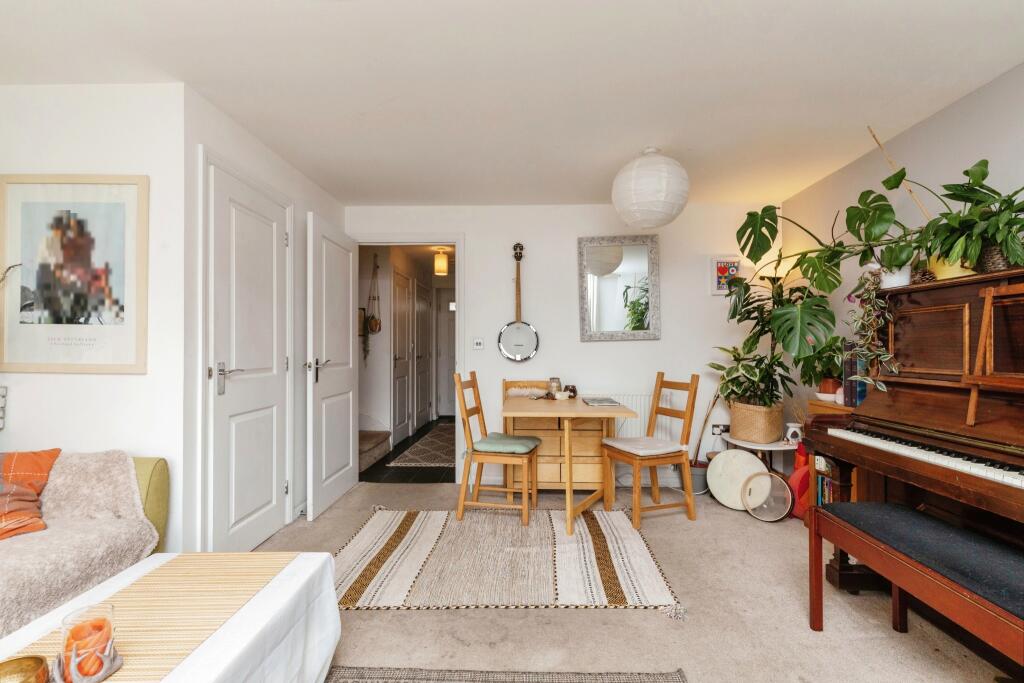 Living / Dining Room