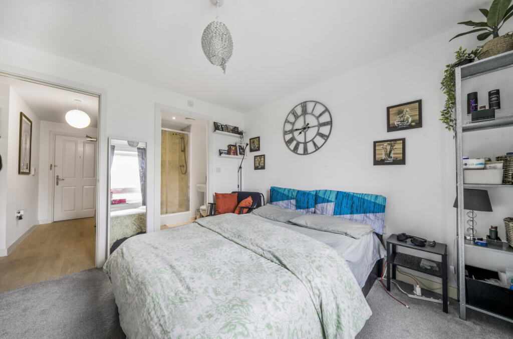 1295173-6-6825b8b...