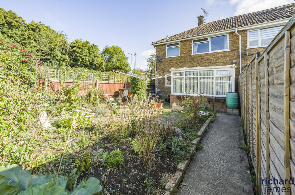 581721bf-acf7-46c...