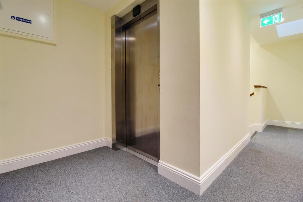 IMG_5948-IMG_5950 copy.jpg