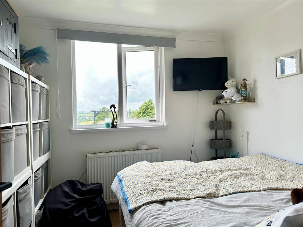 Bedroom Three.jpg