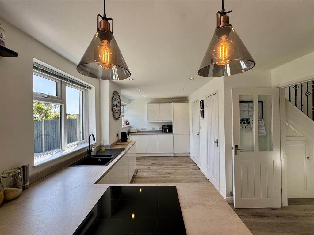 Open Plan Kitchen Dining Room