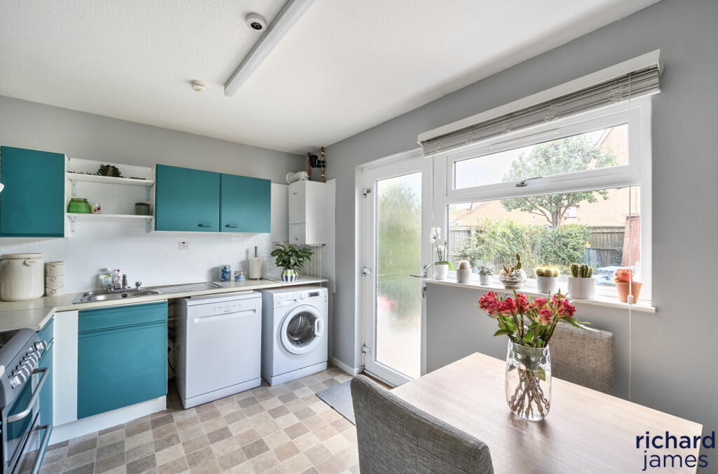 5bea37e9494a42f5bd5418cbc744ed09