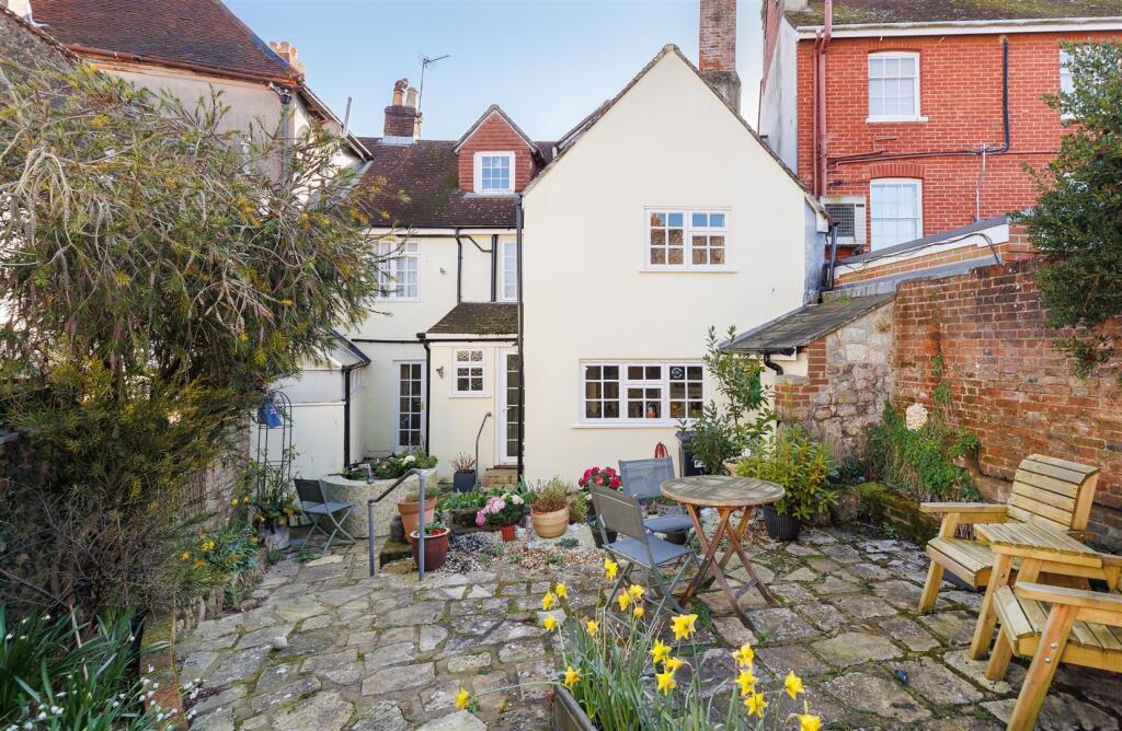Rear Courtyard Garden