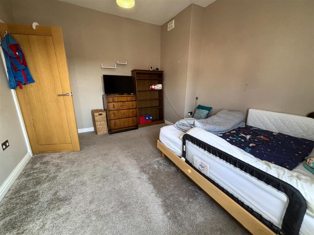 Rear Bedroom