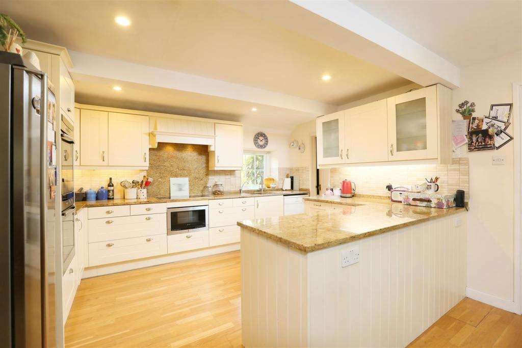 Oak Tree Mews 16.jpg