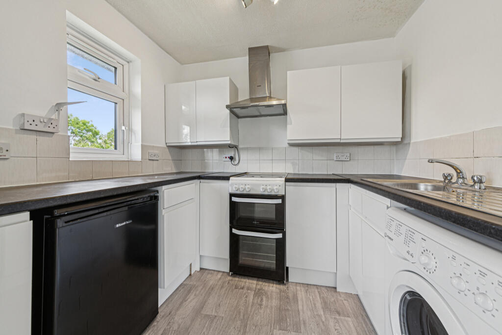 39 Kipling Drive, Wimbledon, SW19 1TJ-1