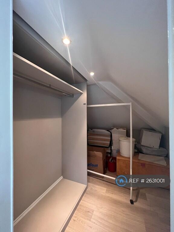 Walk-In Wardrobe