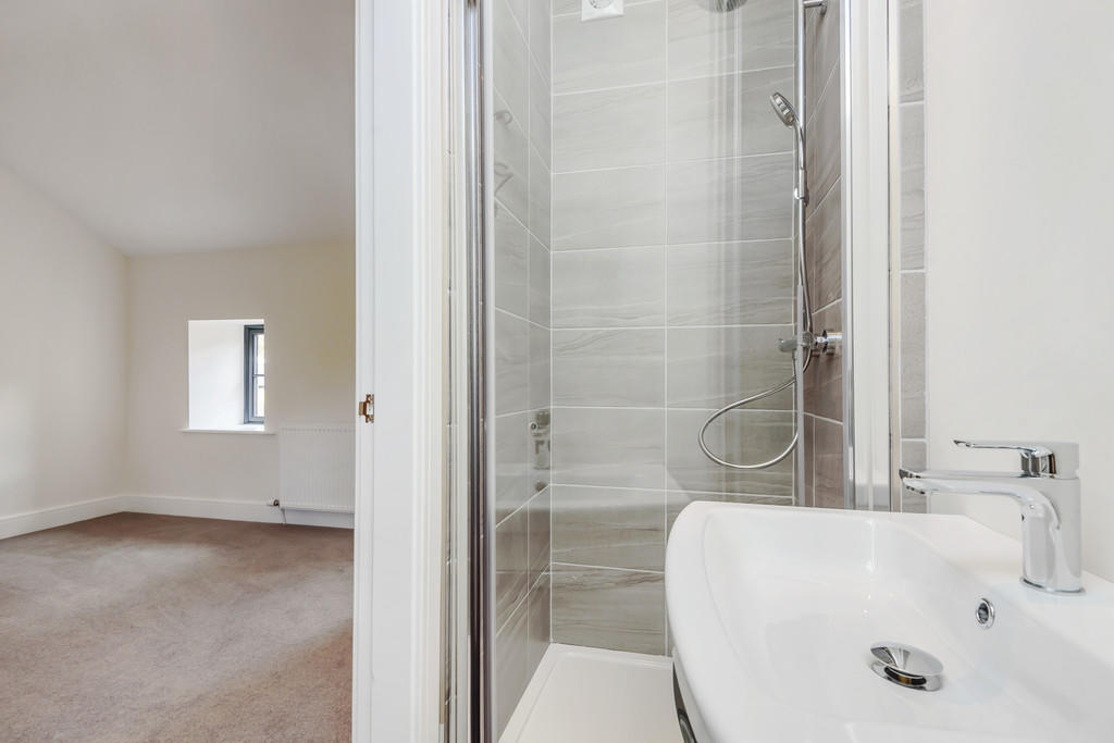 Ensuite Shower Ro...