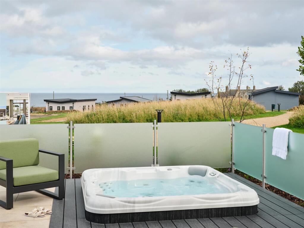 The Tideline Lodge - Private Hot Tub