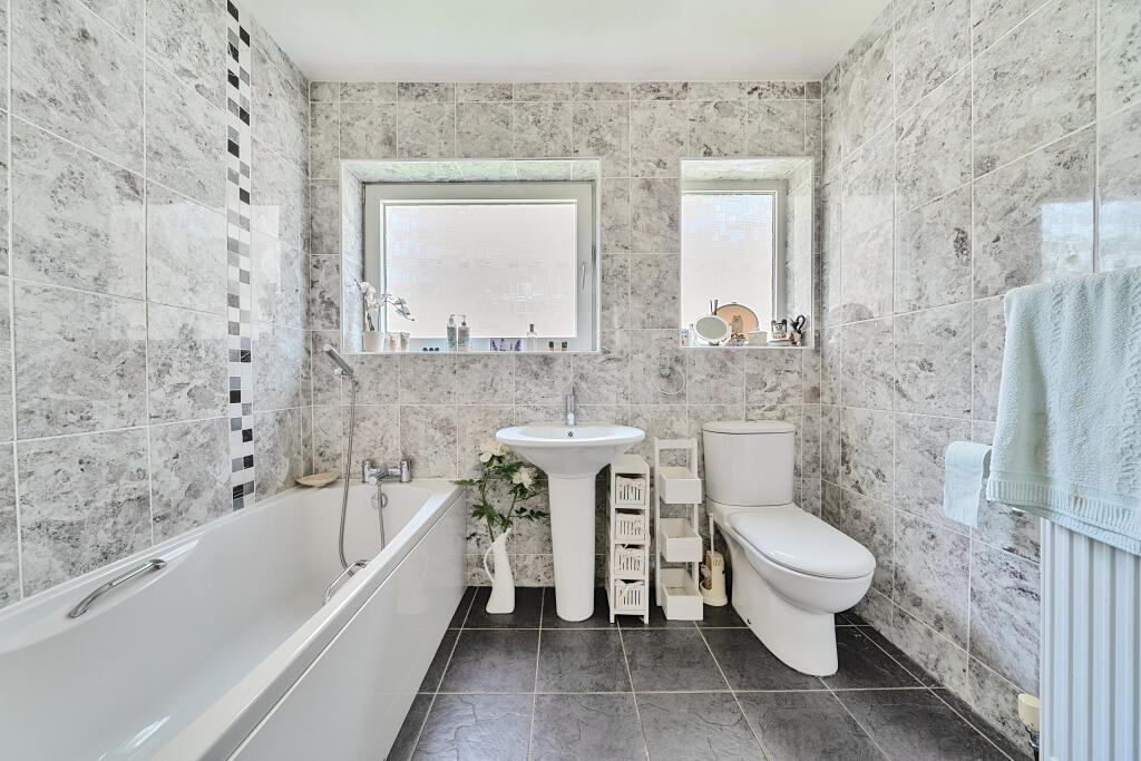 128974566835b1c7d2738