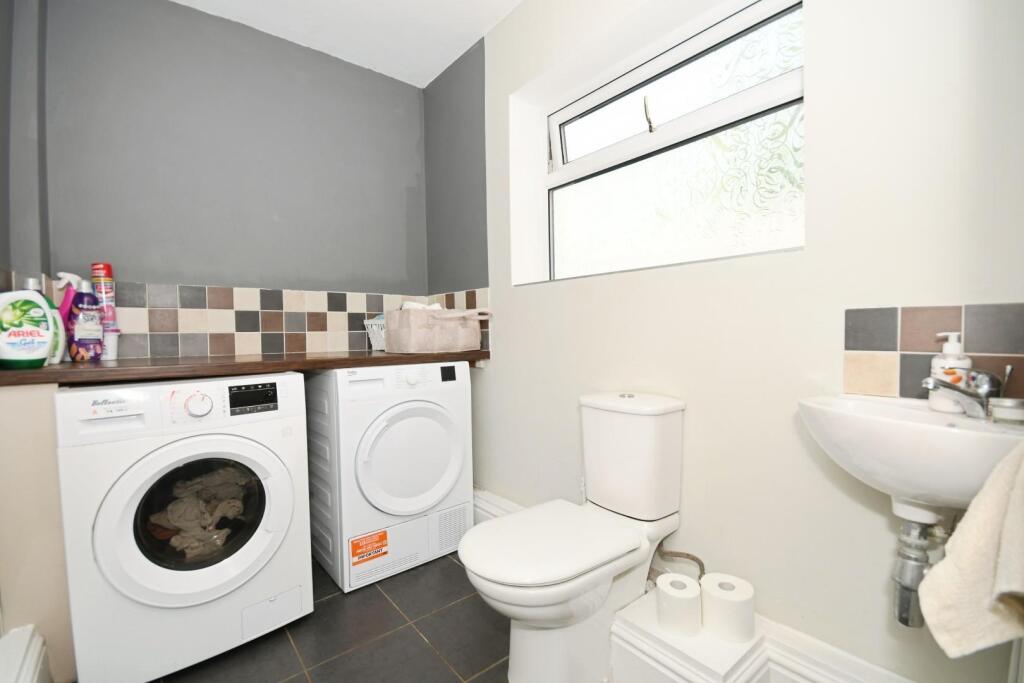 UTILITY ROOM.jpg