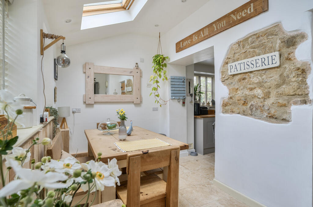 1344818-22-68adbd...