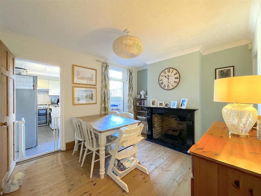 Dining Room (1).jpeg