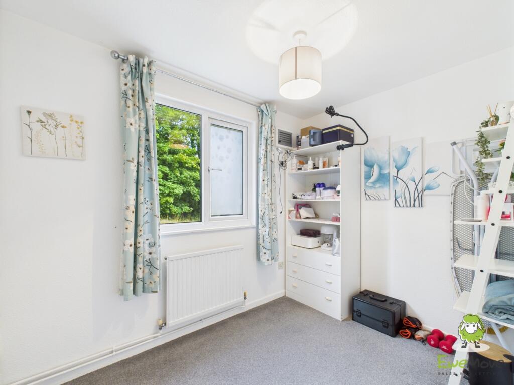 Ewemove Basingstoke Gainsborough Road Bedroom Thre