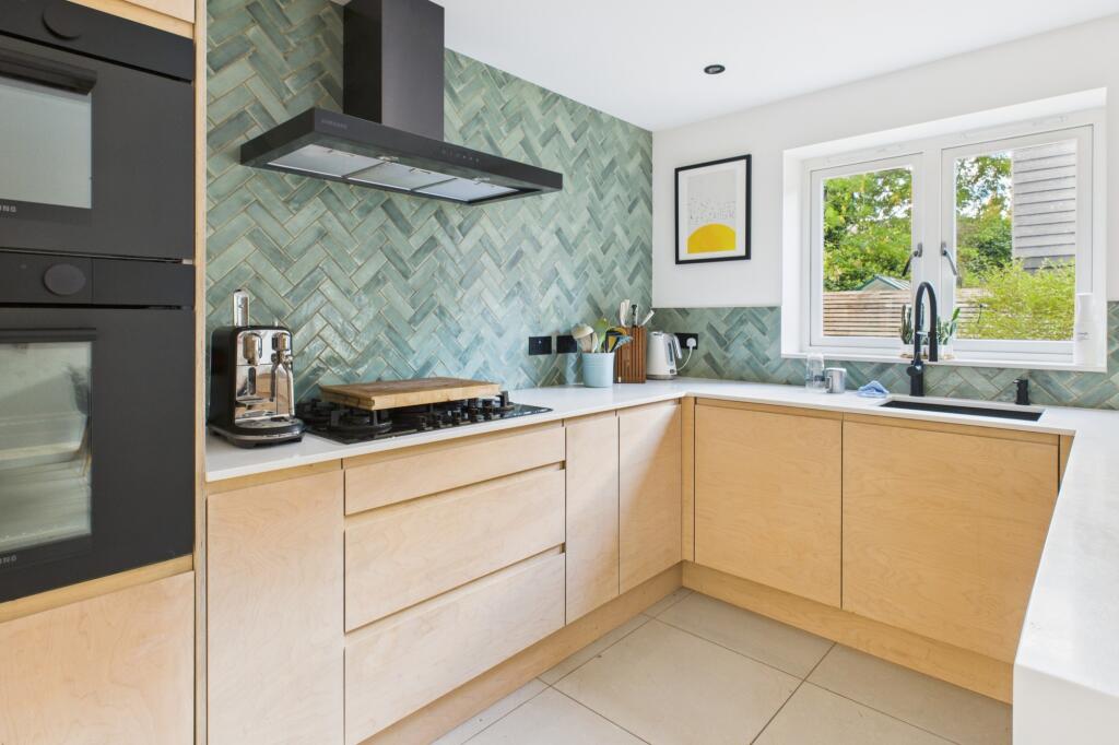 CAM02545G0-PR0485-STILL015