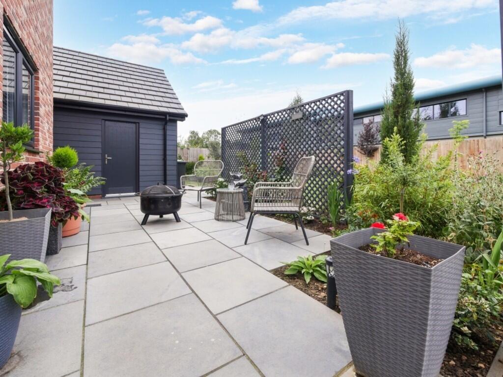 PATIO2