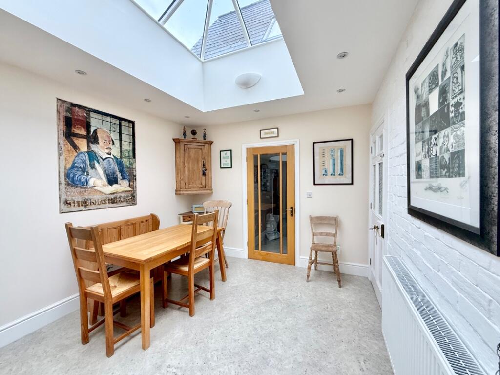 Breakfast Room