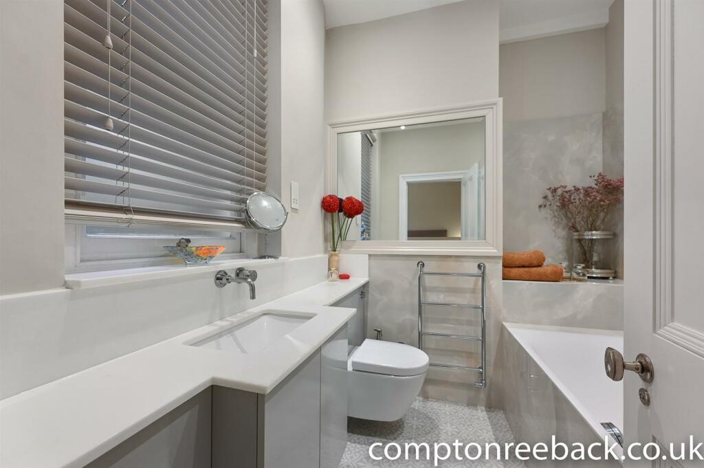 En Suite Bathroom