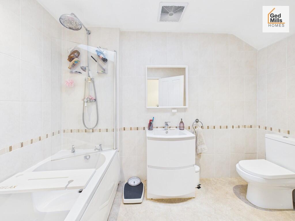 CAM04261G0-PR0109...