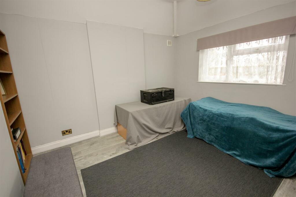 Bedroom 2.jpg