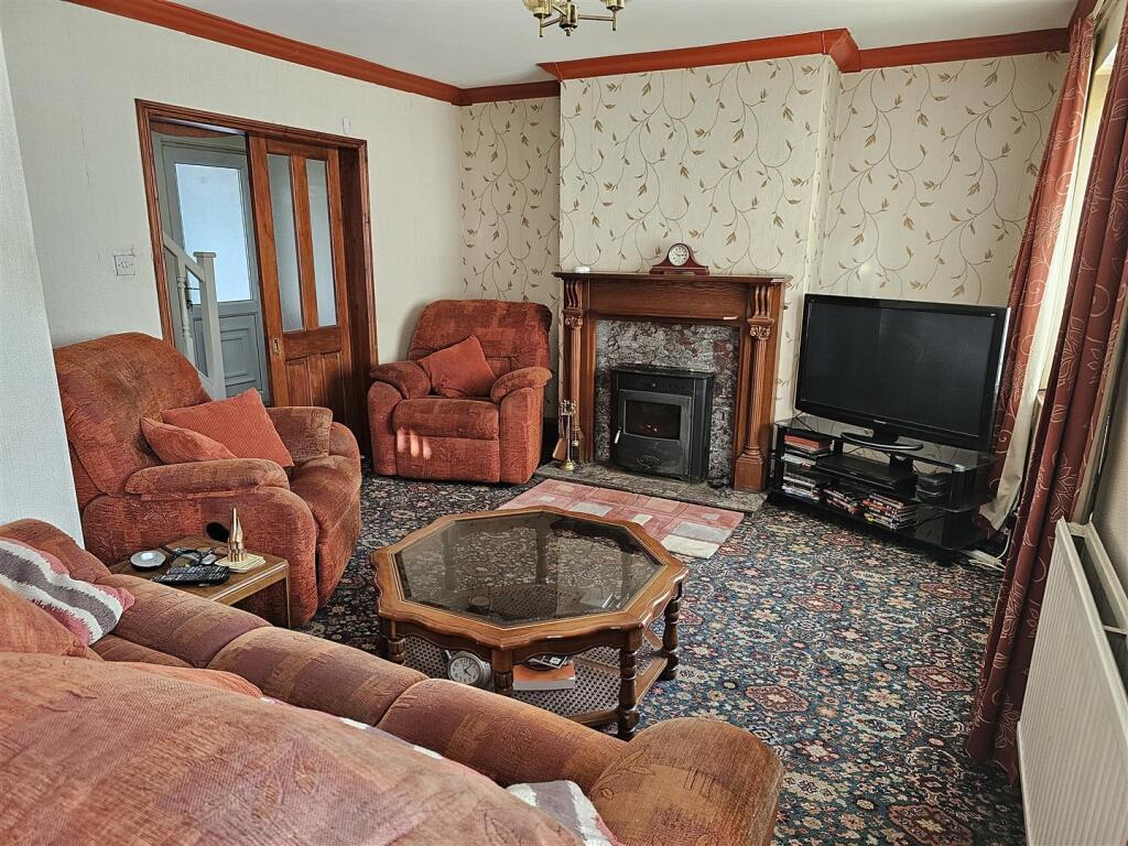 LOUNGE.jpg